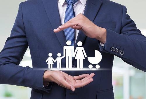 60歲以上老人買什么保險(xiǎn)好？一文搞定！